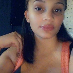 Meet your Posher, Francelis